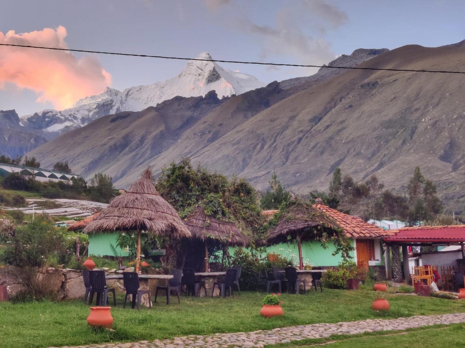 Tullpa Rumy Lodge Yungay Exterior photo