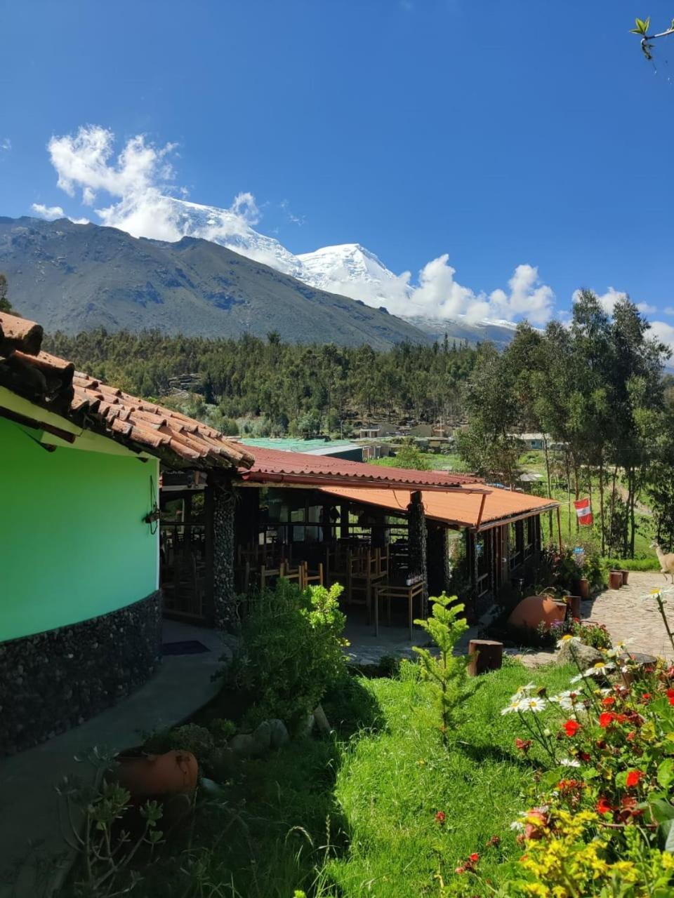 Tullpa Rumy Lodge Yungay Exterior photo